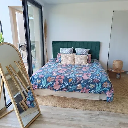 Le Pavillon Des Pivoines 4* Йер