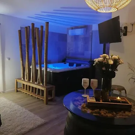 Le Pavillon Des Pivoines 4*